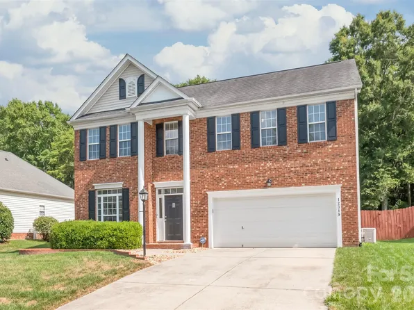 12319 Silveroak Ln, Charlotte, NC 28277