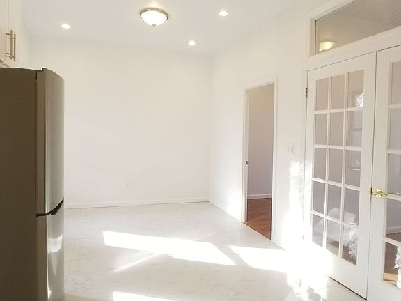 2nd image of 132 N 1st St APT 14