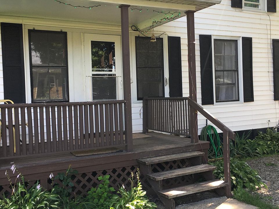 2nd image of 10 E Evans St #2