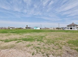 1012 Canal W, Crystal Beach, TX 77650