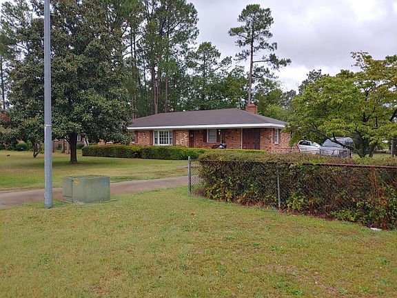 2nd image of 809 Westview Ct