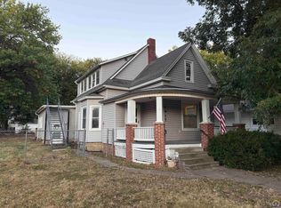 1917 SW Lincoln St, Topeka, KS 66604