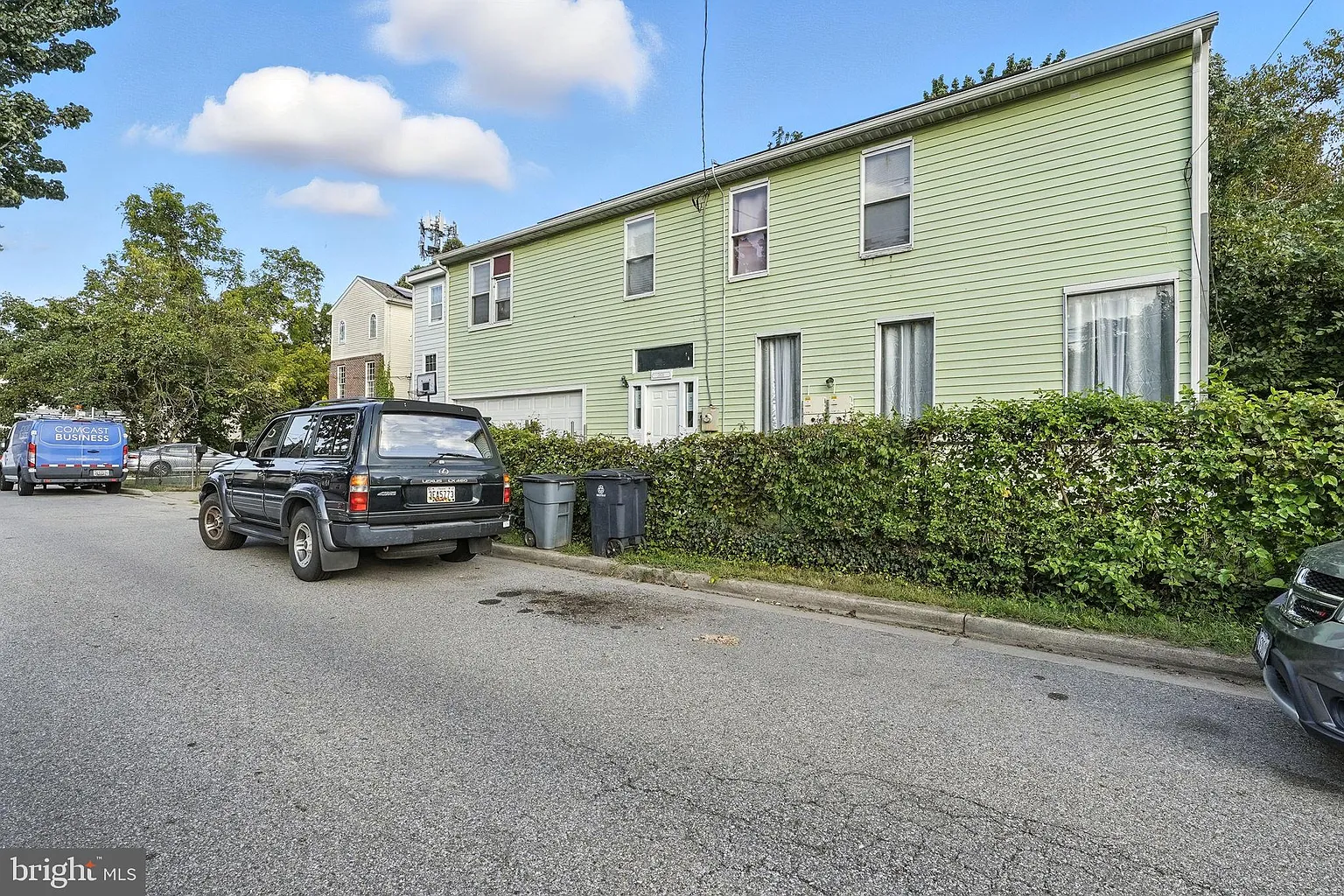5809 Burgundy St photo 1