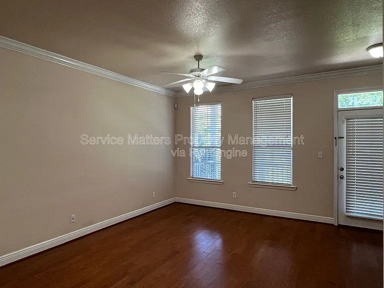 306 E De Soto St #4 — Photo 5