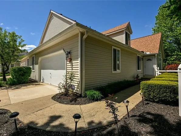 4212 Castle Rdg, Akron, OH 44321