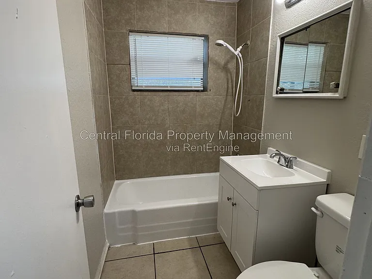 809 Rockhill St — Photo 7