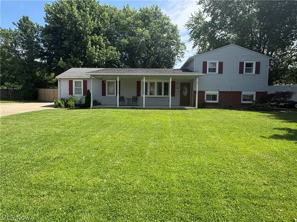 110 Habant Dr, Amherst, OH 44001