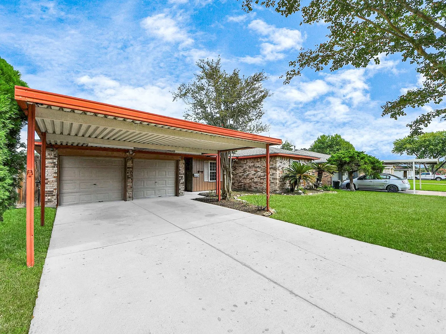 3 bed, 1.5 bath, 1603 sqft, $1,750 — Photo 2