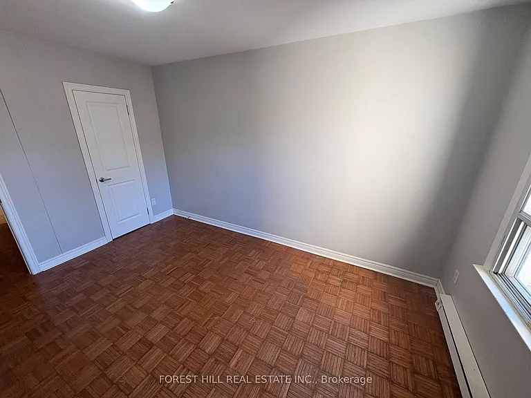 341 Lakeshore Rd E #2 — Photo 11