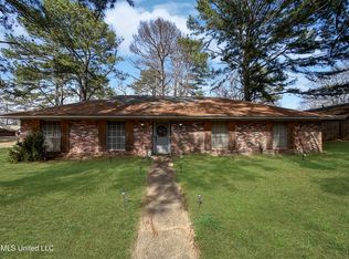 1202 Ferncrest Dr, Jackson, MS 39211
