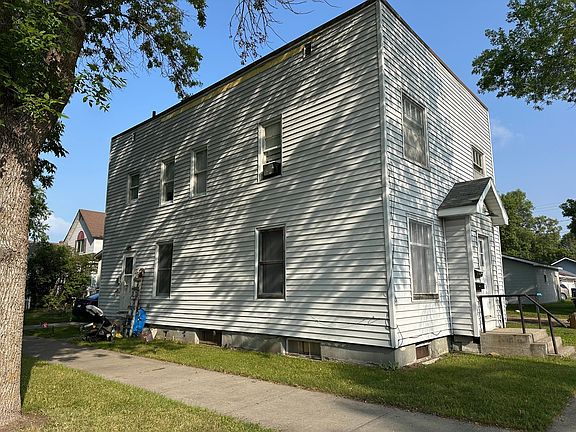2nd image of 620 5th Ave