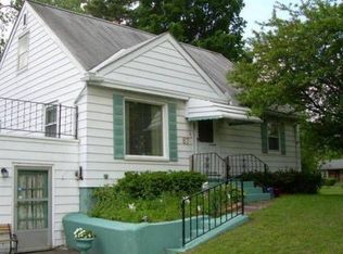 67 Main St, Williamstown, MA 01267