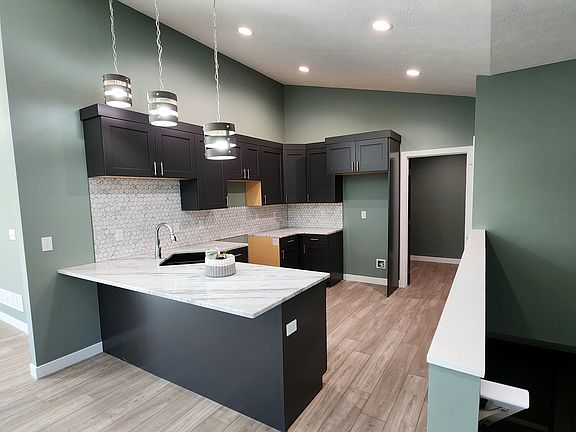 5th image of 5100 Overlook Ln