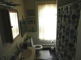 188 Chestnut St #2, Waltham, MA 02453