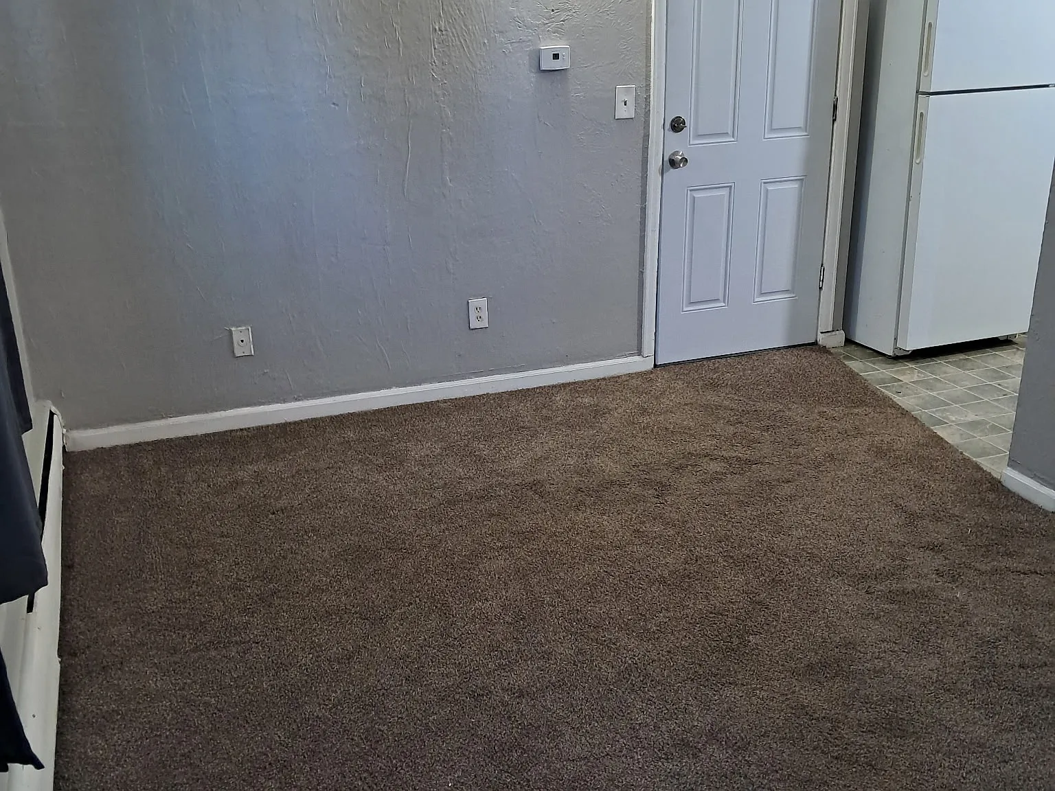 1 bed, 650 sqft, $1,050 — Photo 3