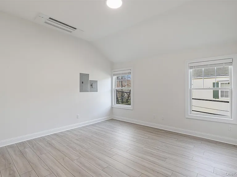 225 Katonah Ave #2 — Photo 5