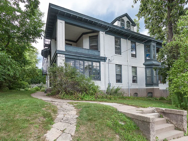 130 E Gorham St — Photo 10