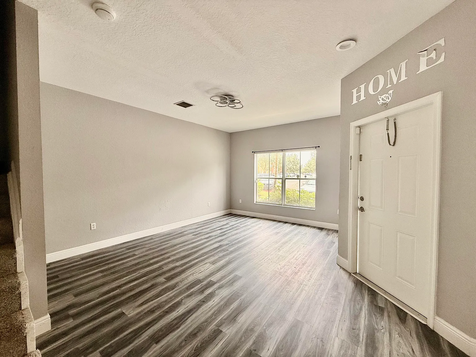 3 bed, 2.5 bath, 1523 sqft, $2,800 — Photo 4