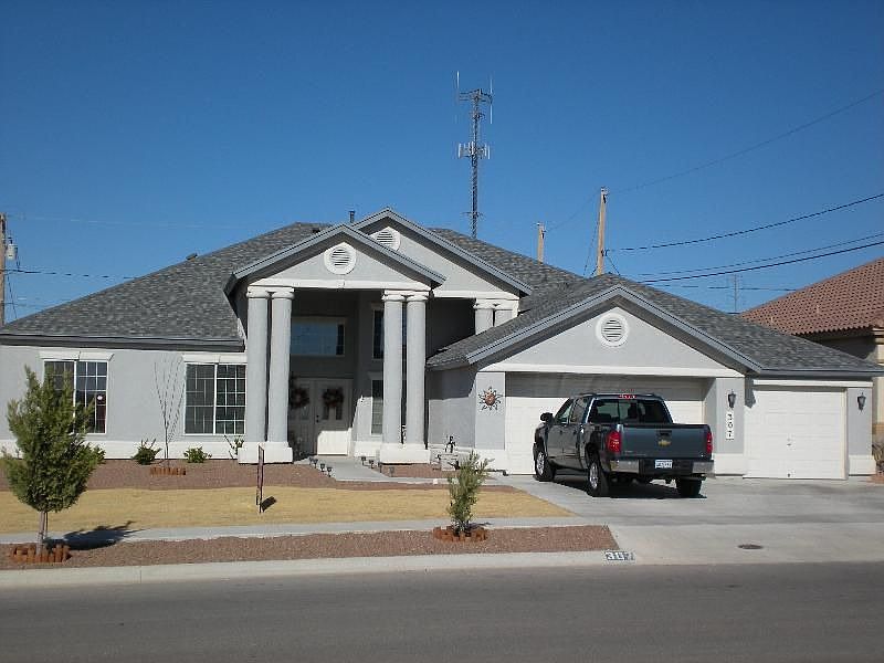 1st image of 307 La Florida Dr
