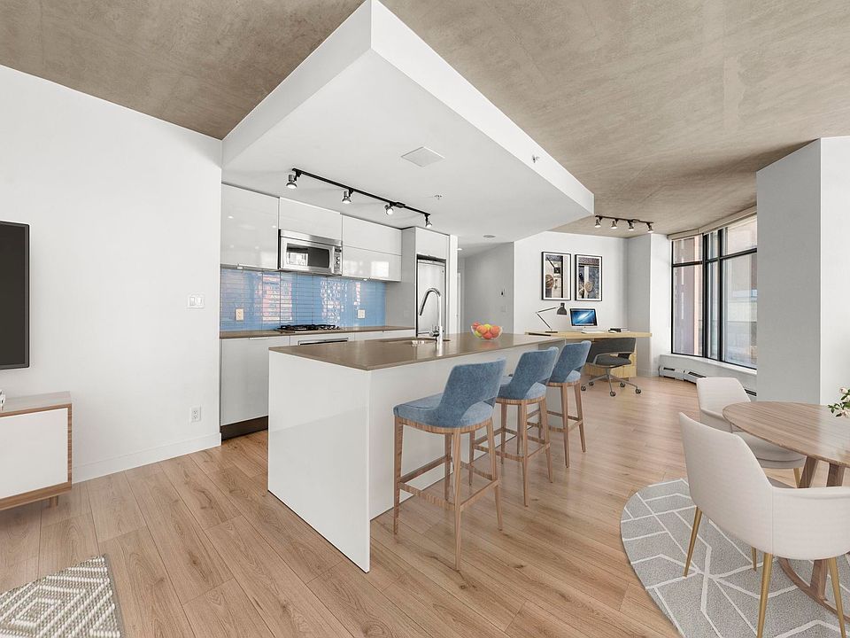 1st image of 128 W Cordova St #810