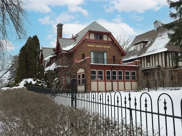 2201 E Genesee St, Syracuse, NY 13210