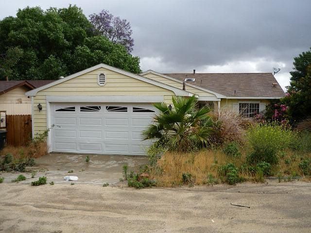 1st image of 15526 Orange St