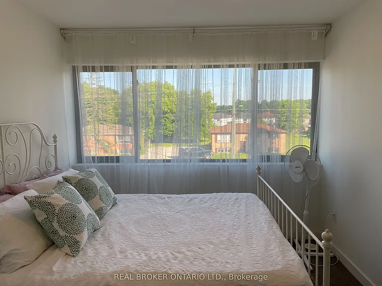 369 Essa Rd #8 — Photo 24
