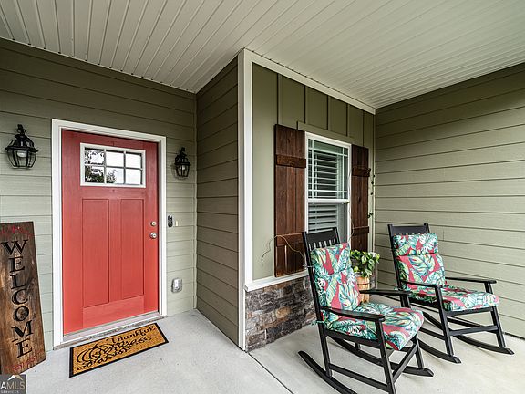 2nd image of 4 Water Oak Trl NE