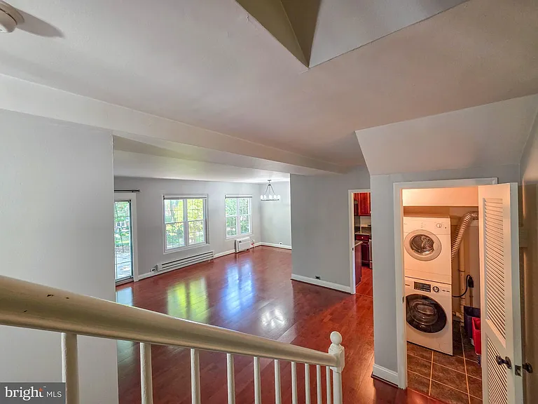 3710 Gunston Rd — Photo 2