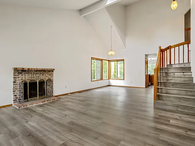 17892 NW Deerfield Dr — Photo 4
