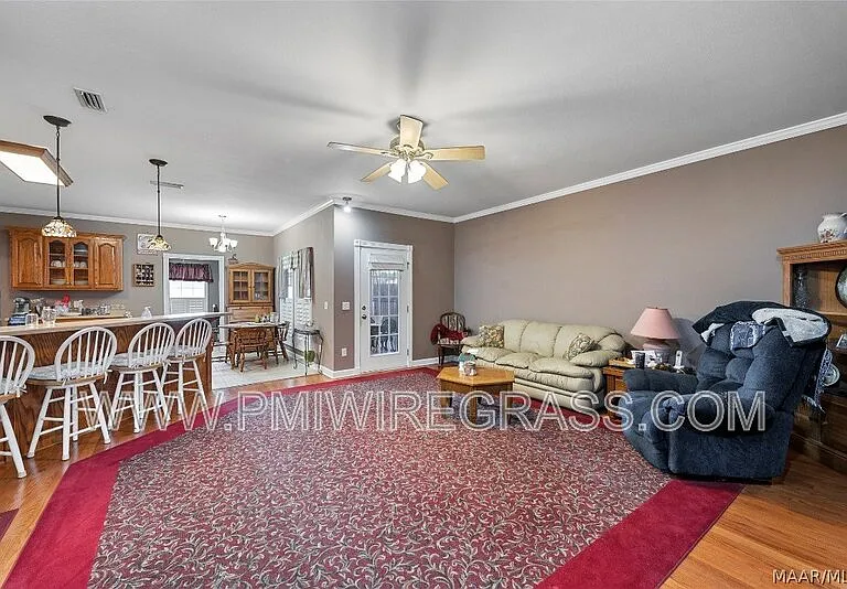 249 Windsor Garden Dr — Photo 13