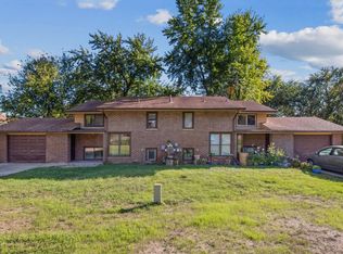 6065 White Dr, Prior Lake, MN 55372