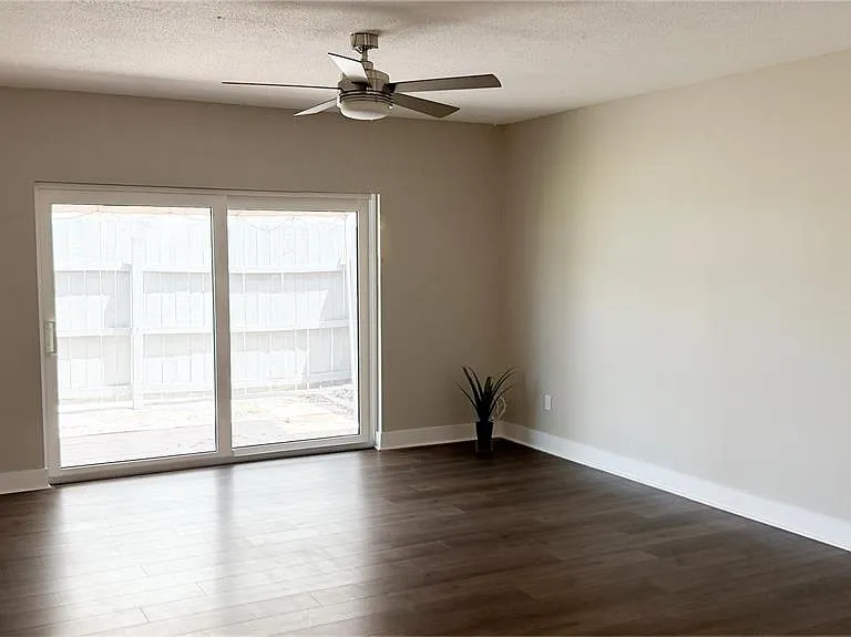 6919 Place De La Paix #6919 — Photo 16