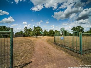 202 Deer Rd, Fredericksburg, TX 78624