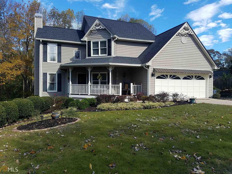 1st image of 490 Piedmont Ct