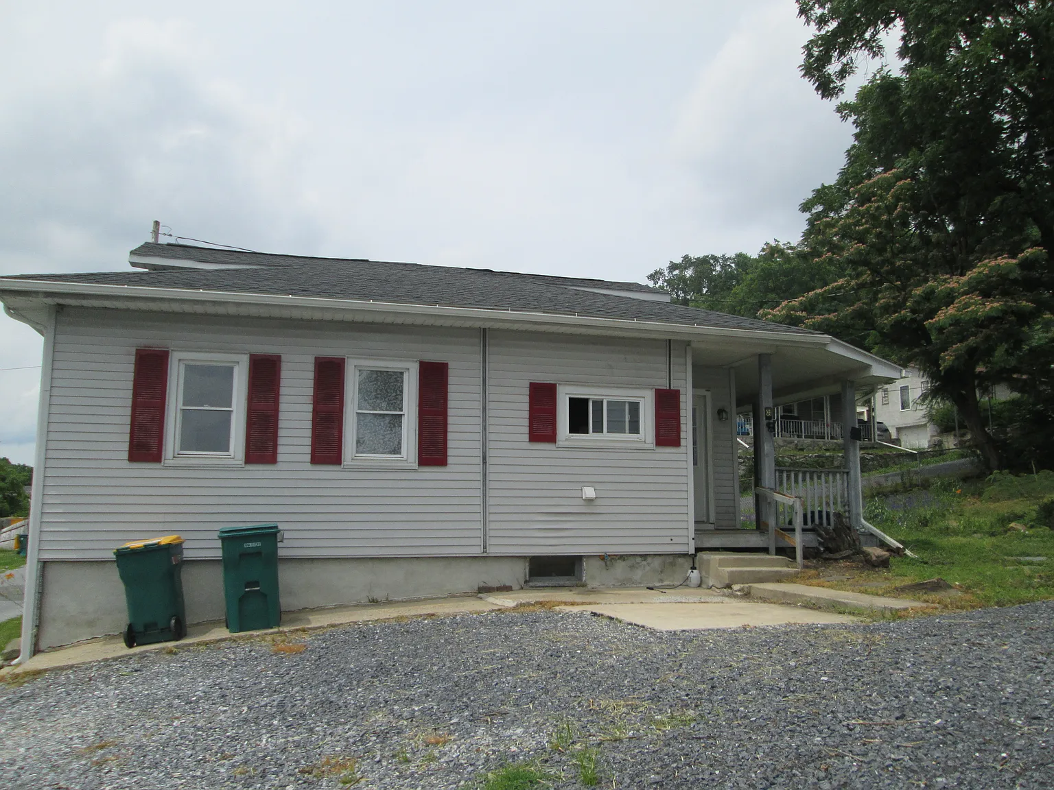 3 bed, 874 sqft, $1,600 — Photo 3