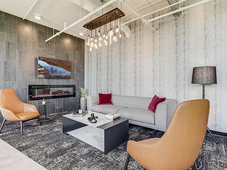 Maven Apartments — Photo 23