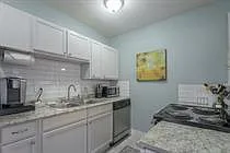 720 & 722 W 37th St — Photo 20