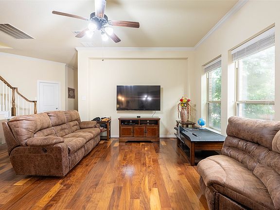 5th image of 1226 Autumn Mist Way