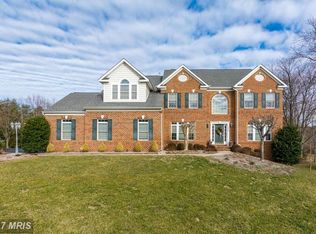 8406 Gullane Ct, Pasadena, MD 21122