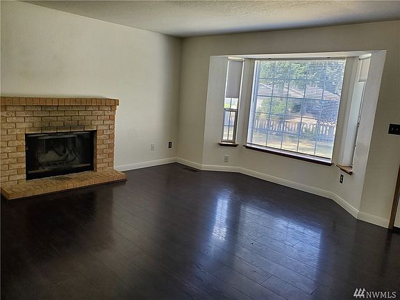 2nd image of 18907 10th Avenue Ct E