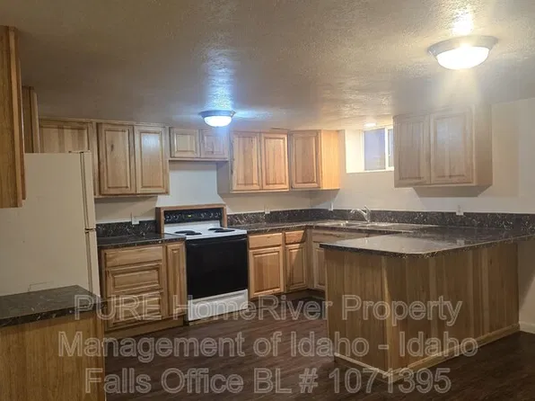 320 2nd St #2, Idaho Falls, ID 83401