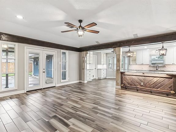 4th image of 7302 Cottonwood Drive
