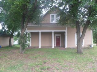 414 S Ash St, Springtown, TX 76082