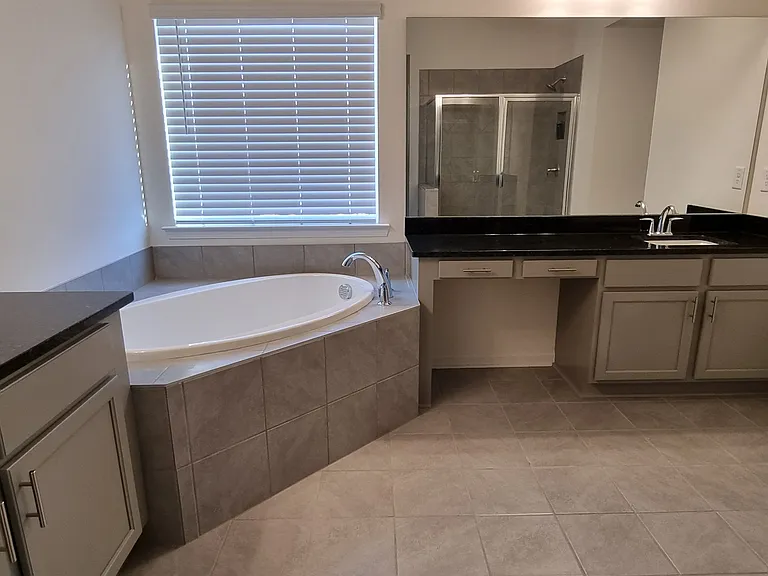 4630 Falls River Dr — Photo 25