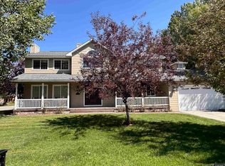 389 E Cottonwood Dr, Mountain View, WY 82939