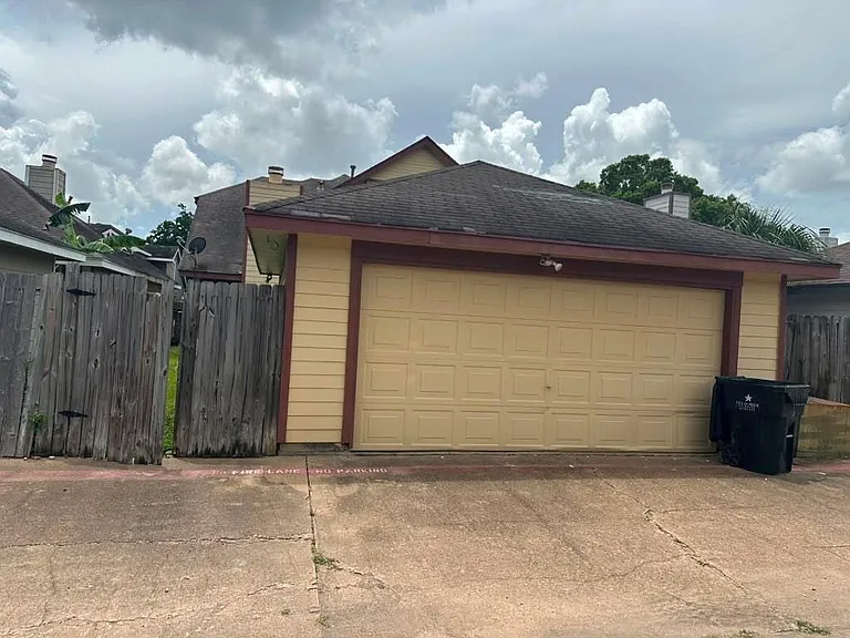 8623 Beechcrest St — Photo 49