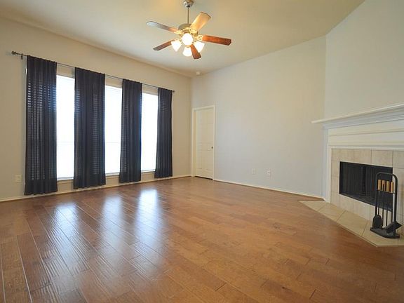 5th image of 2526 Pepperidge Dr