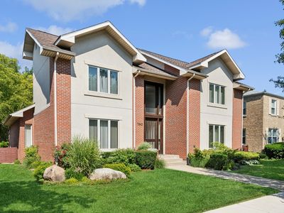 7842 E Prairie Rd, Skokie, IL, 60076