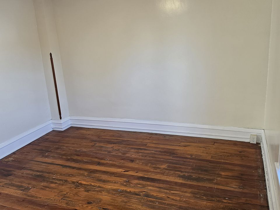 1st image of 333 W Broad St